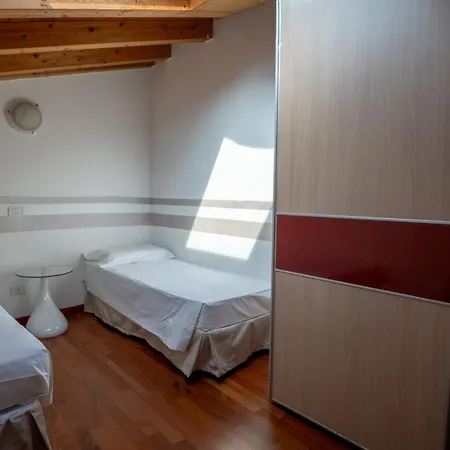 Corte Barbieri Nocleg ze śniadaniem Dolcè